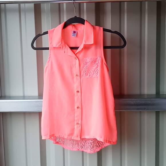 total girl Other - Girls sleeveless top size M 10/12